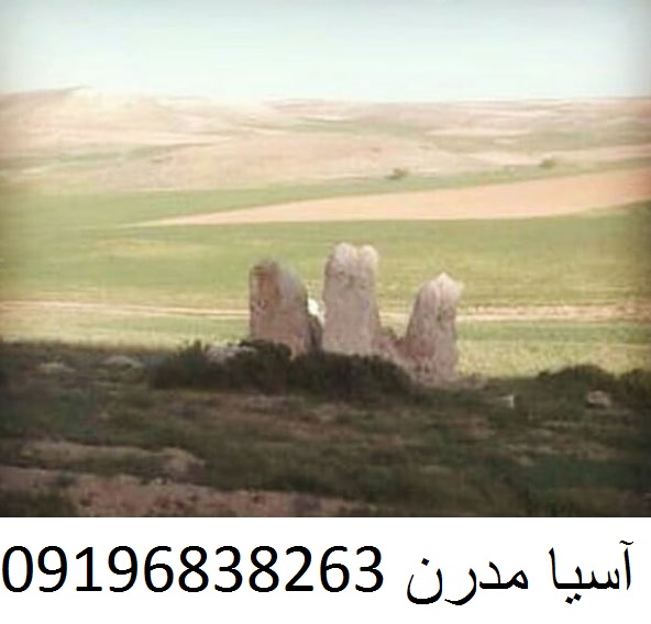 سه سنگ بزرگ در دفينه يابي